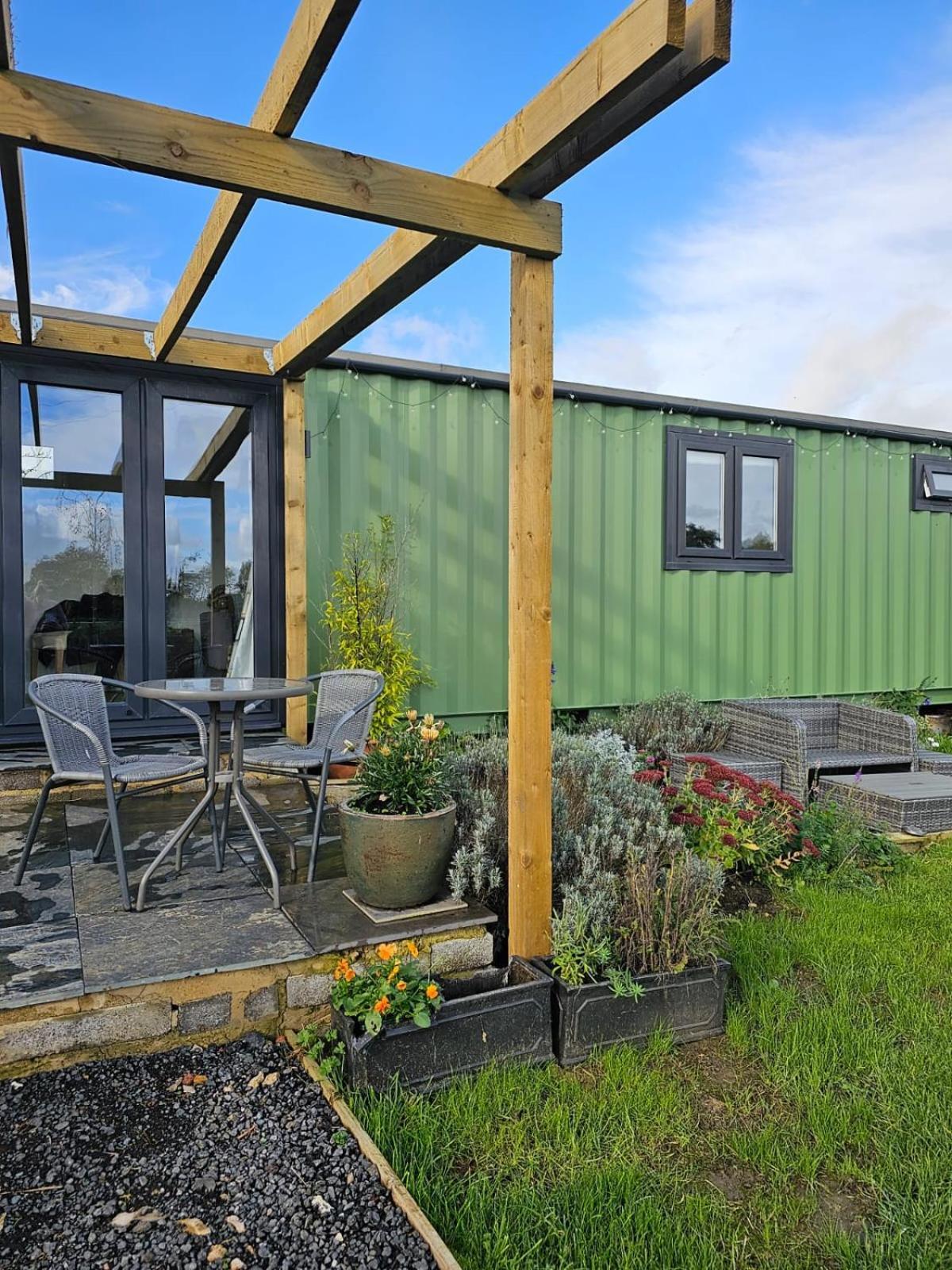 Sweet Pea Cabin Badsey Exterior foto